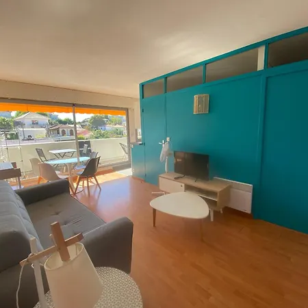 T2 Avec Terrasse Sud, Acces Et Parking Securise A - Fr-1-374-85 Apartment *